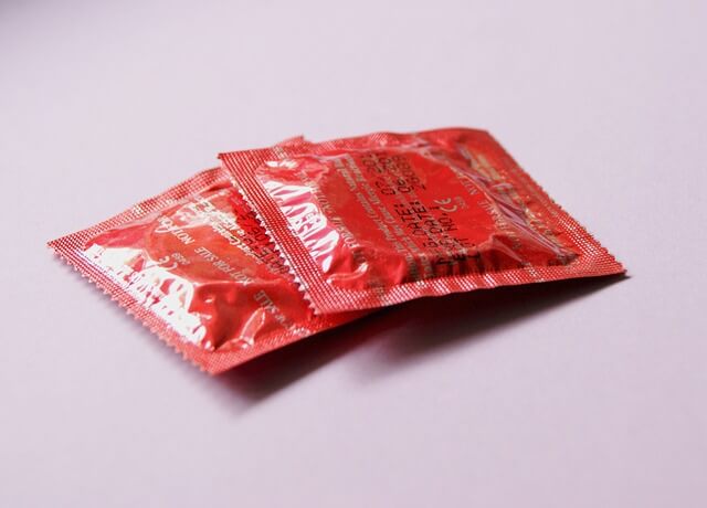 prezerwatywa to bardzo popularny środek antykoncepcji