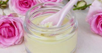 Dlaczego kosmetyki naturalne są droższe niż konwencjonalne? czy kosmetyki naturalne muszą być drogie
