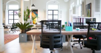 Jakie krzesło ergonomiczne? Z czego słynie fotel Kulik System? Krzesło ergonomiczne