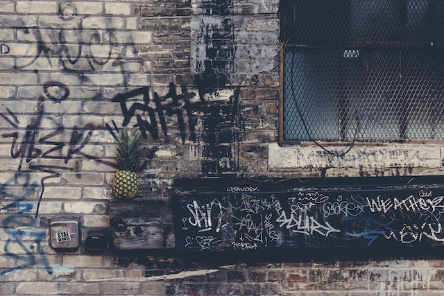 Graffiti na ścianie